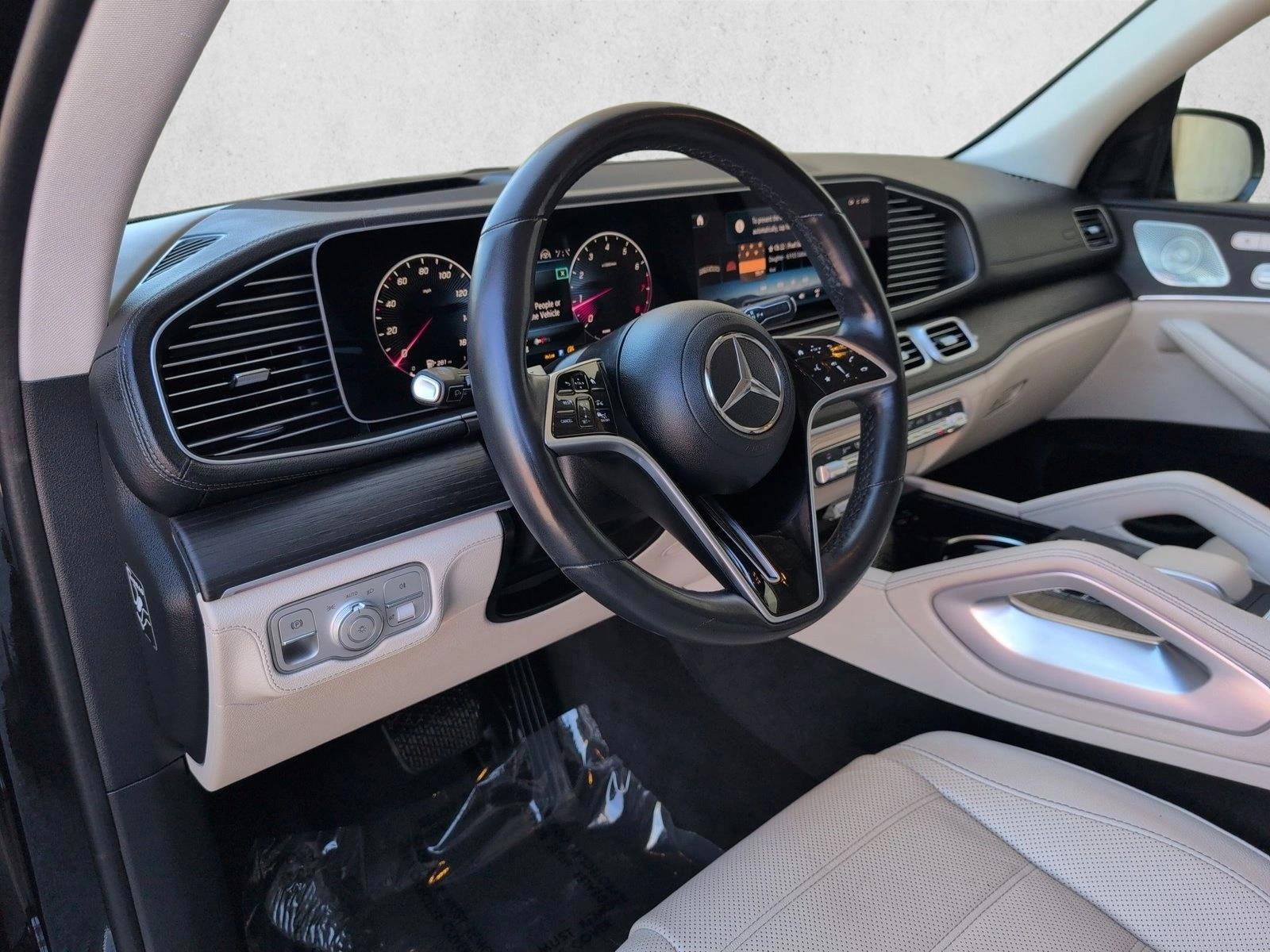 Thumbnail: 2024 Mercedes-Benz GLS - 3