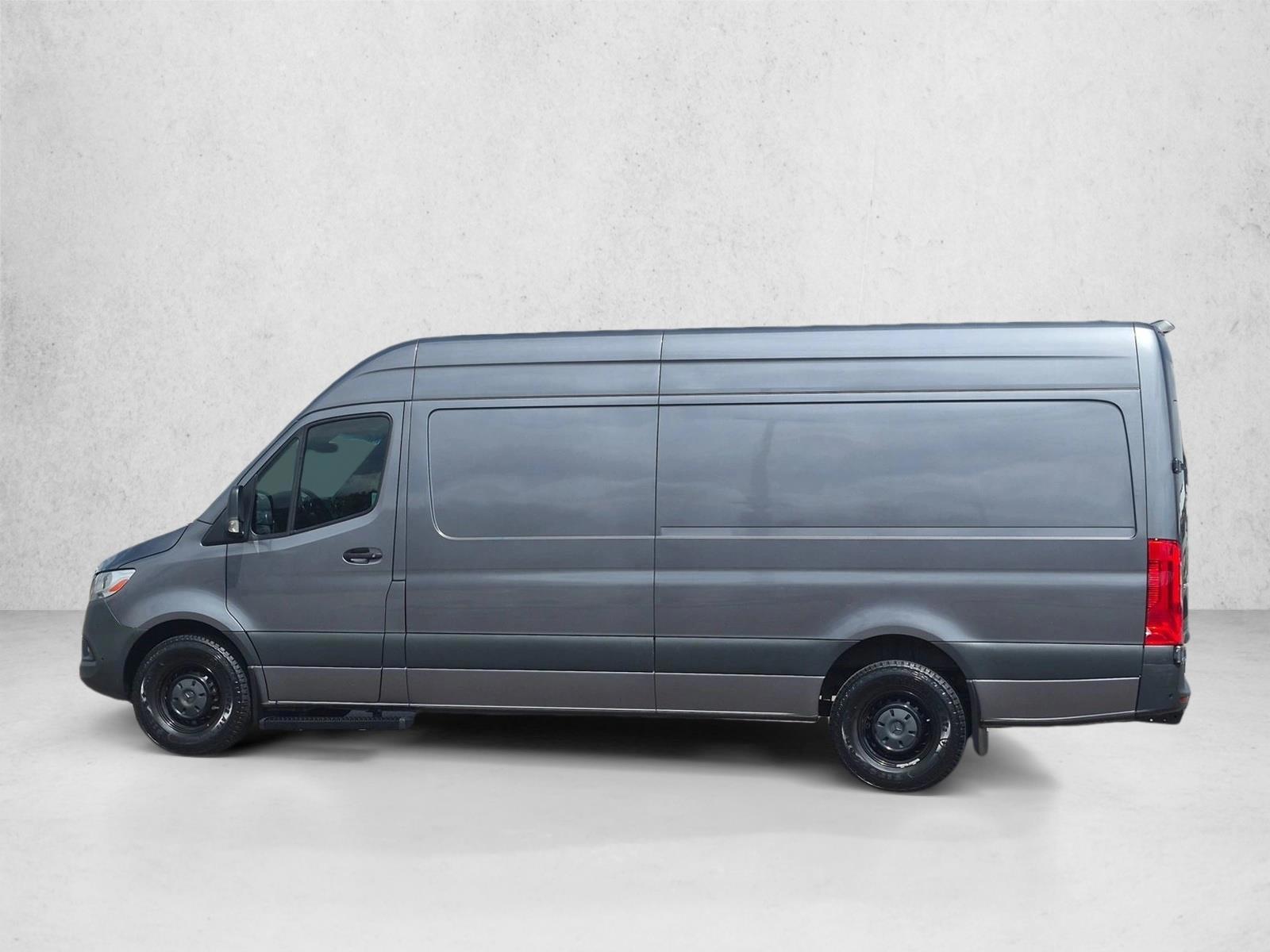 Thumbnail: 2022 Mercedes-Benz Sprinter - 2