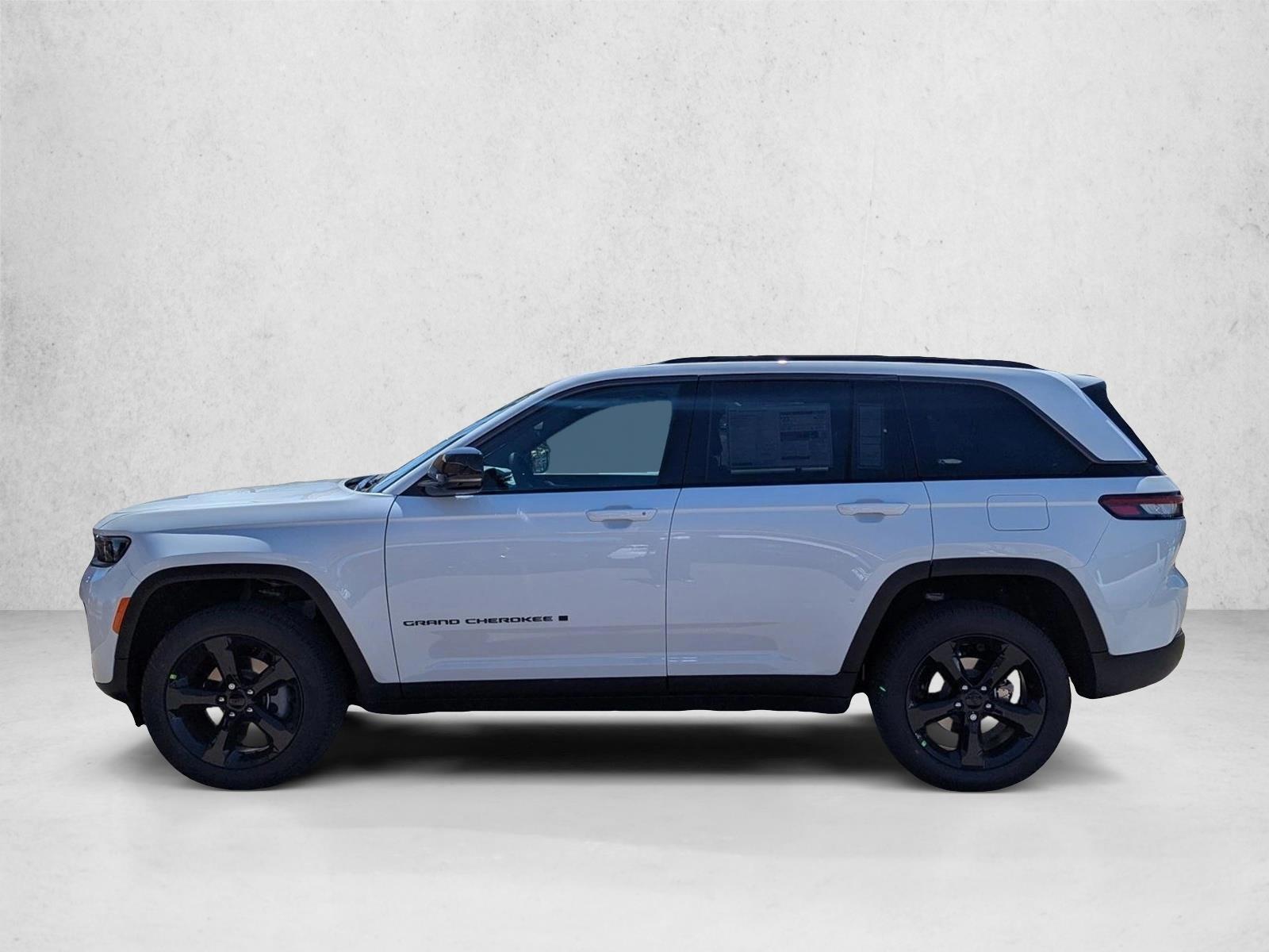 Thumbnail: 2026 Jeep Grand Cherokee - 2