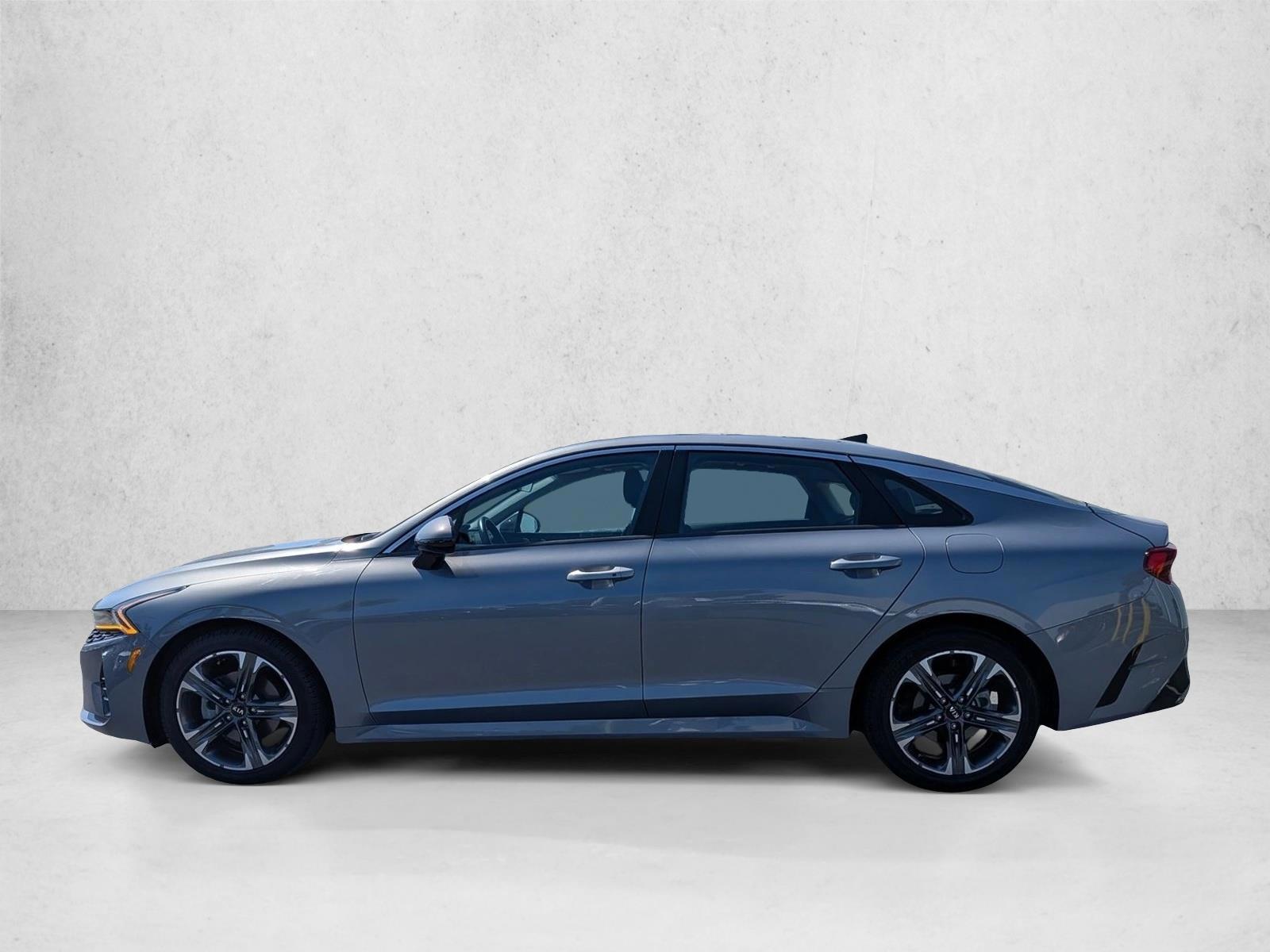 Thumbnail: 2021 Kia K5 - 2