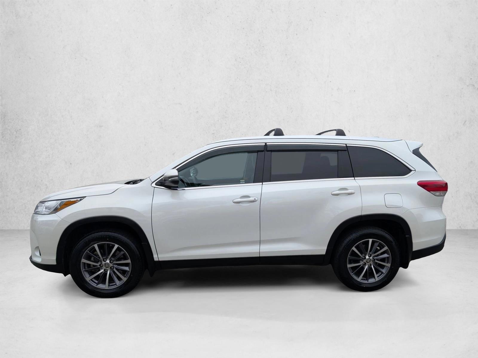 Thumbnail: 2019 Toyota Highlander - 2