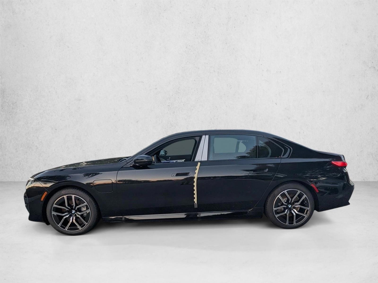 Thumbnail: 2026 BMW 7 Series - 2