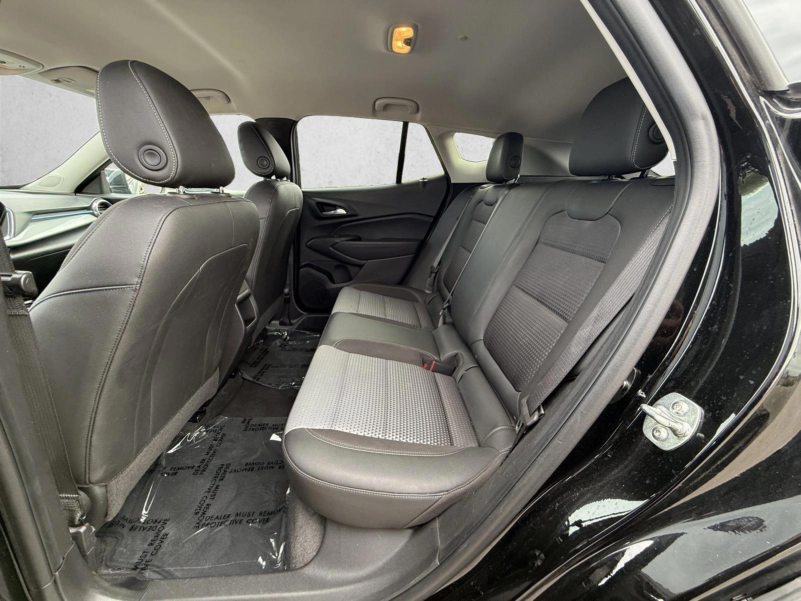 2025 Chevrolet Trax LT - Photo 22