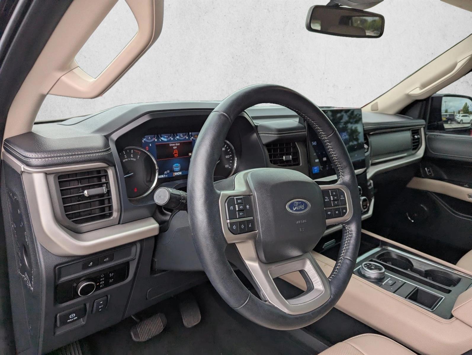 Thumbnail: 2023 Ford Expedition - 3