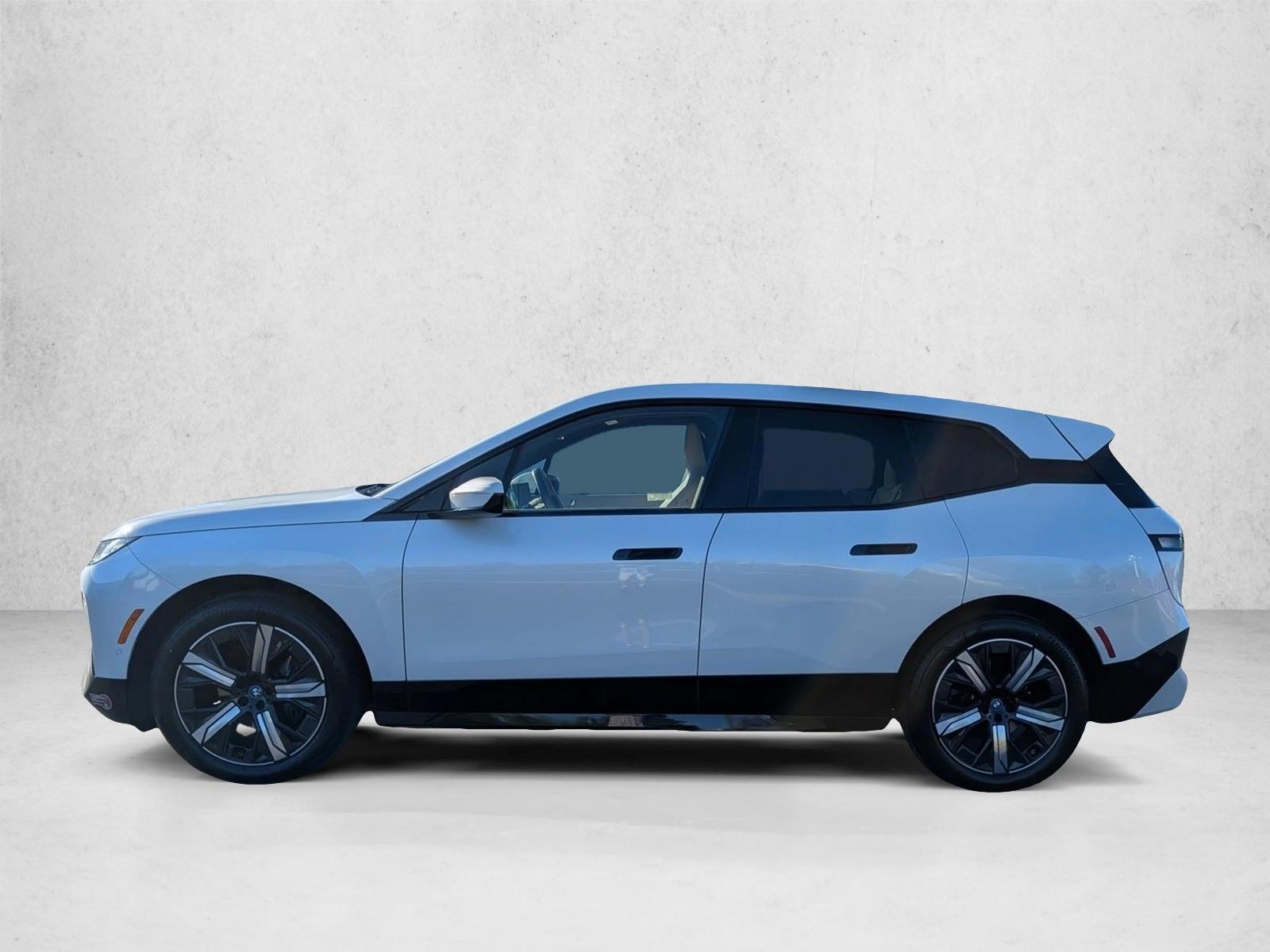 Thumbnail: 2023 BMW iX - 2