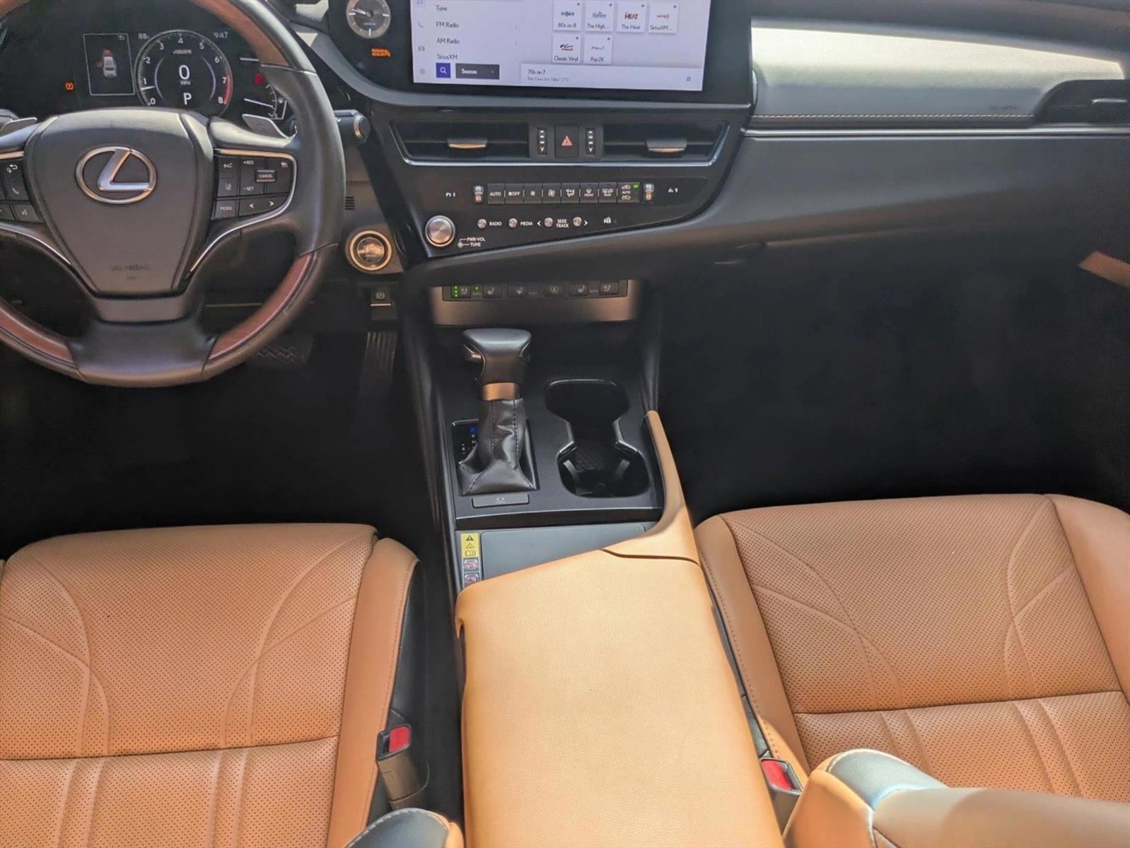 Thumbnail: 2024 Lexus ES - 4