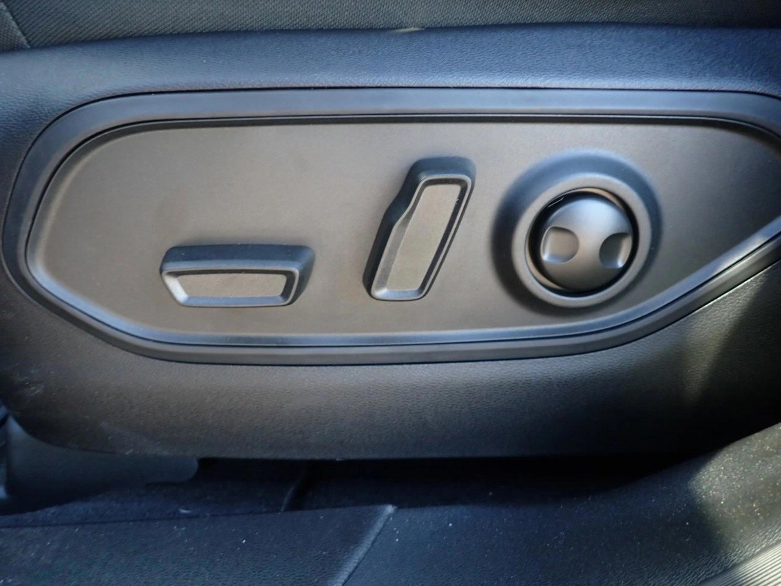 Thumbnail: 2026 Jeep Cherokee - 4