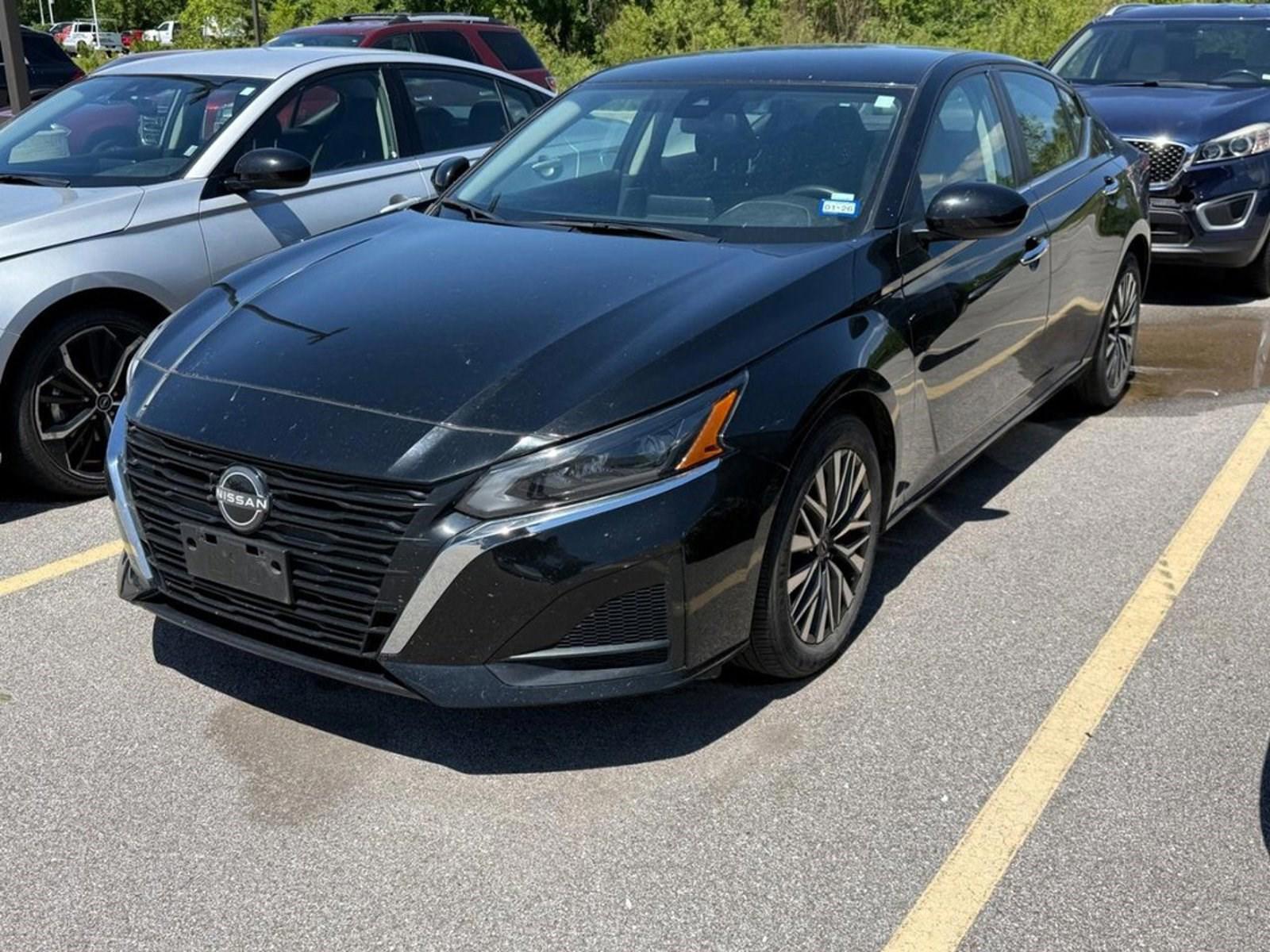2024 Nissan Altima SV