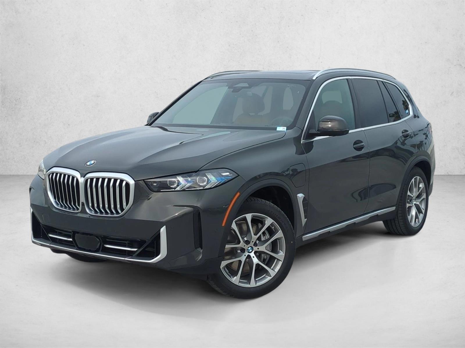 Thumbnail: 2026 BMW X5 - 1