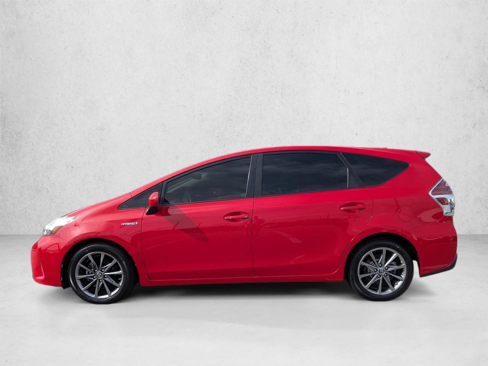 Thumbnail: 2016 Toyota Prius v - 2