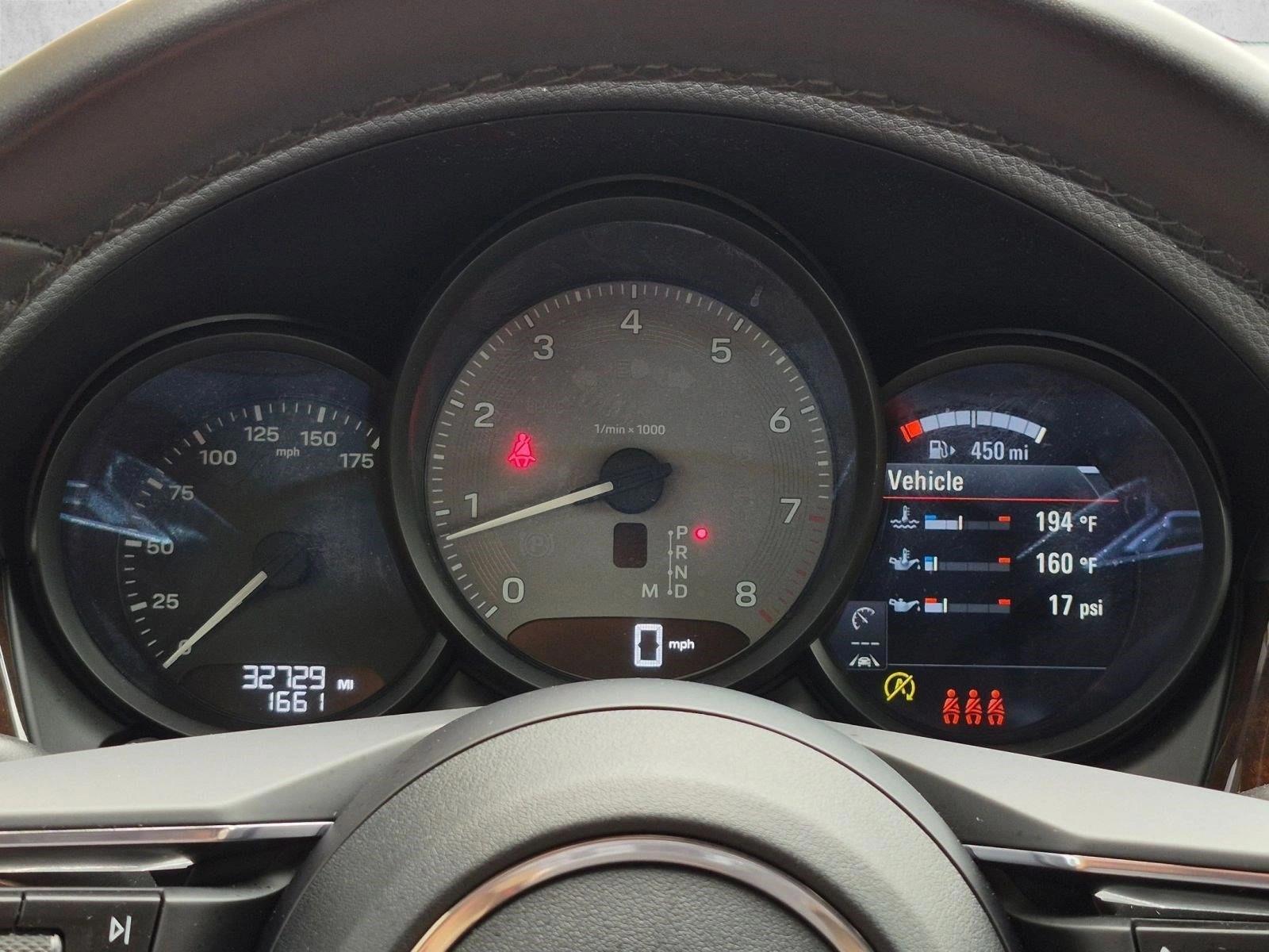 2023 Porsche Macan S - Photo 16