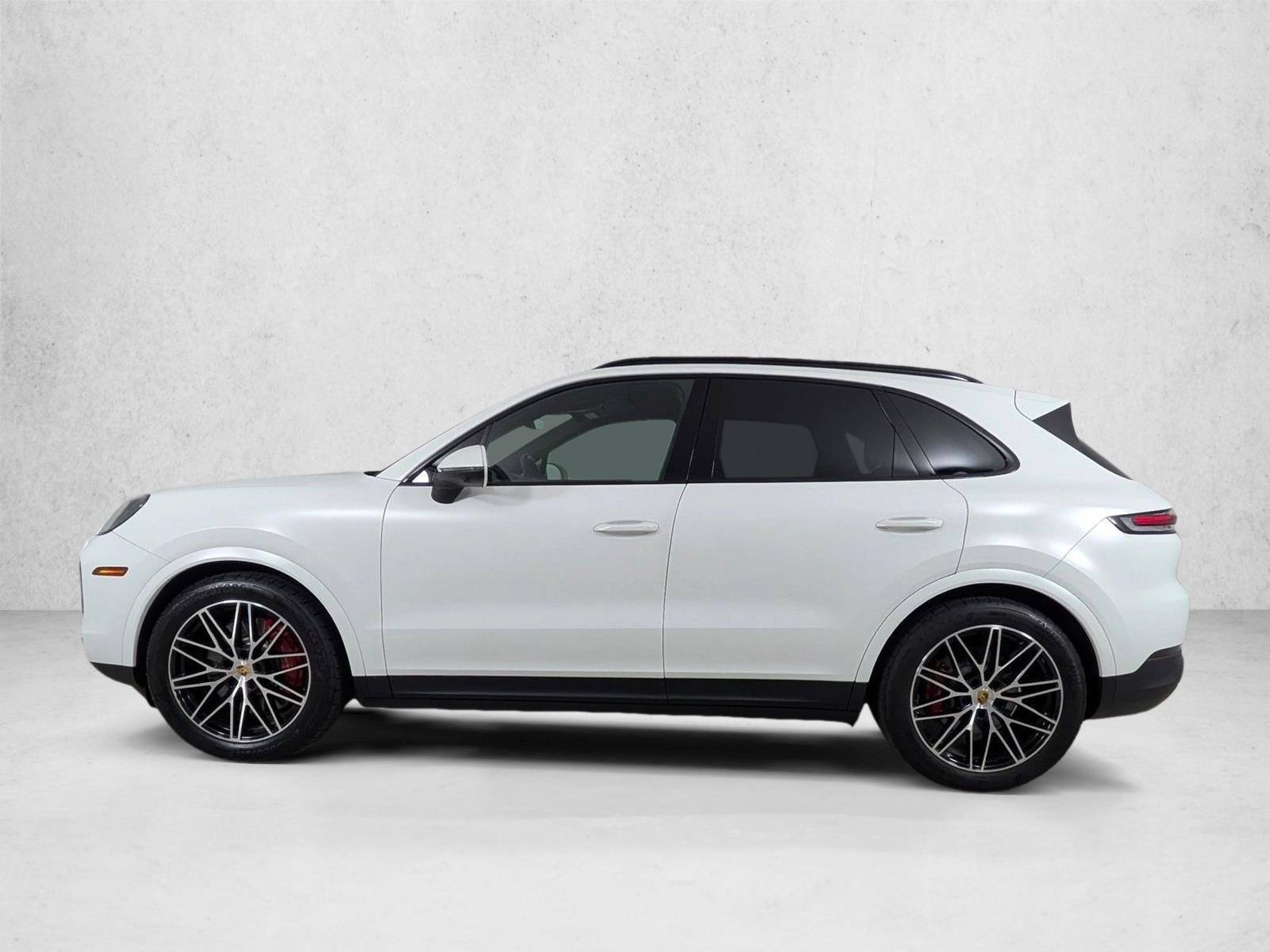 Thumbnail: 2024 Porsche Cayenne - 2