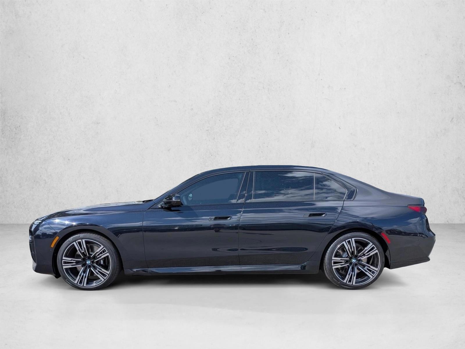 Thumbnail: 2026 BMW 7 Series - 2