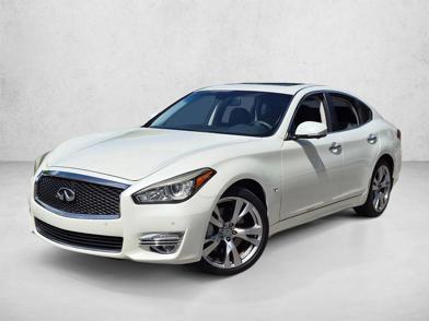 2016 INFINITI Q70