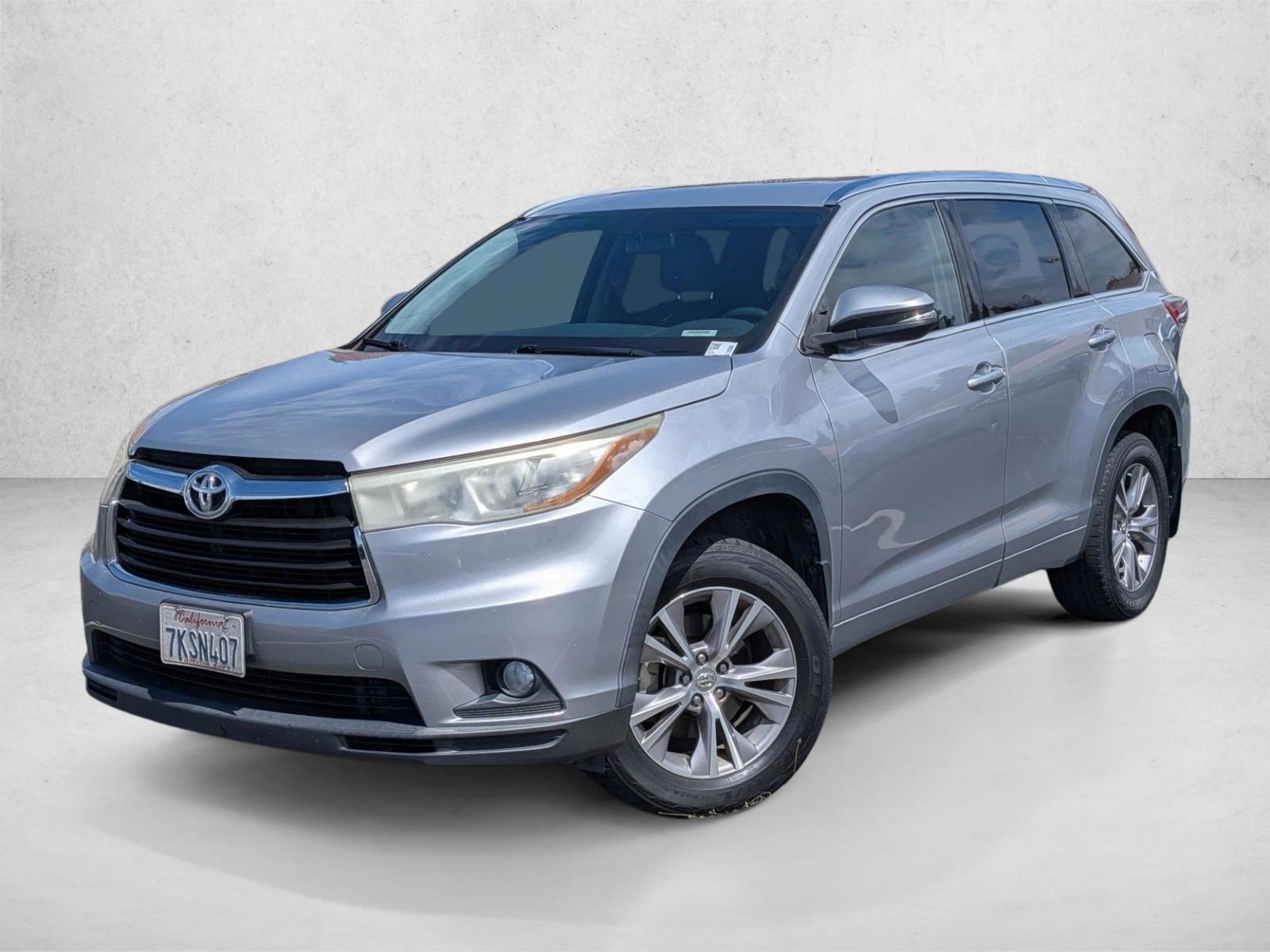 Thumbnail: 2015 Toyota Highlander - 1