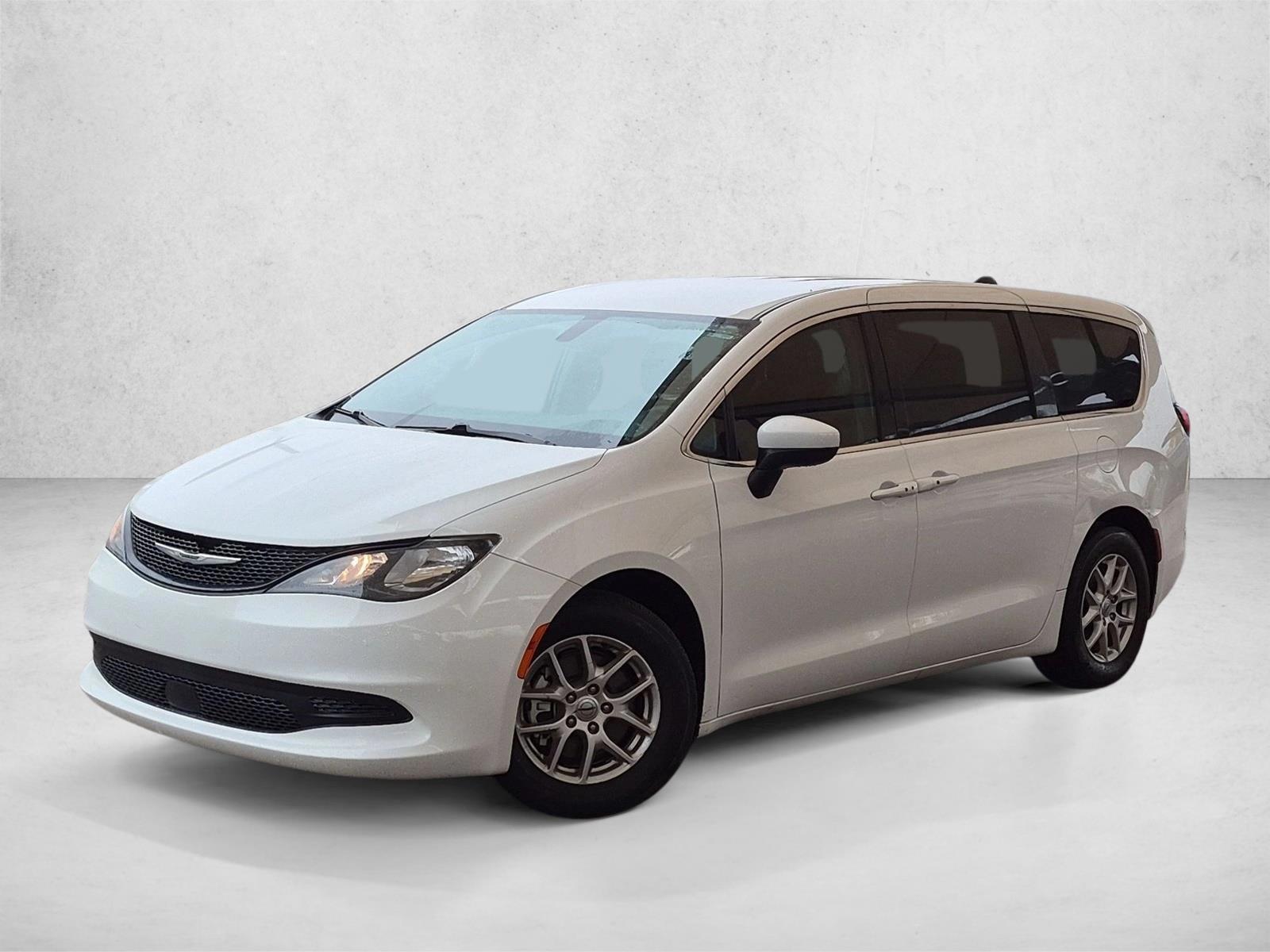 2022 Chrysler Voyager