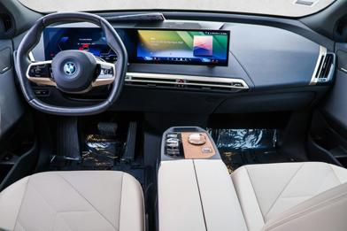2024 BMW IX