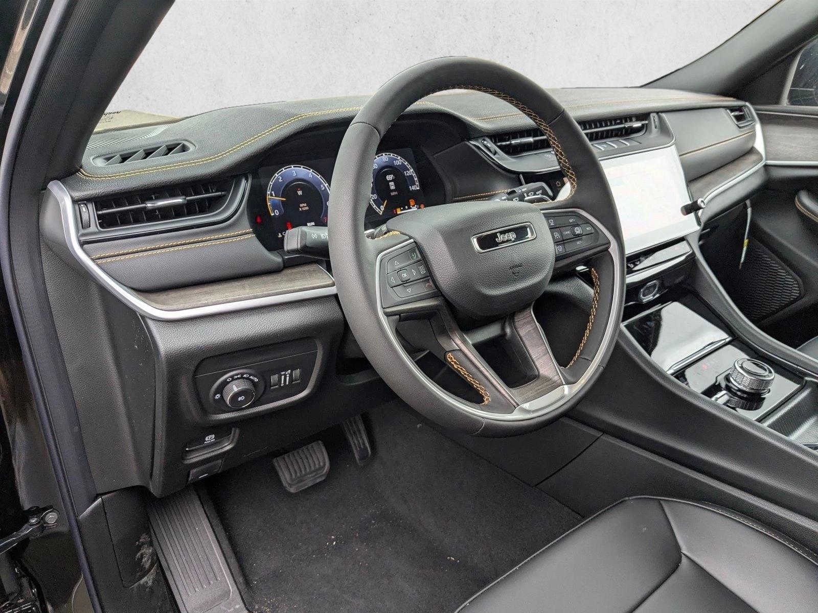 Thumbnail: 2026 Jeep Grand Cherokee L - 3