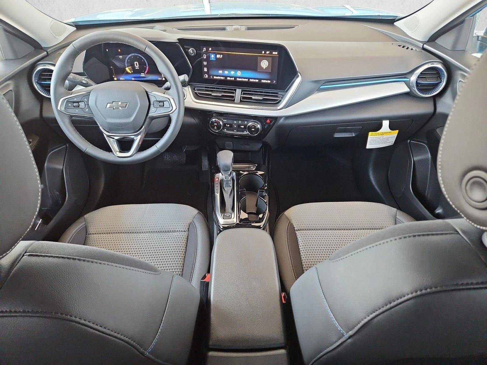 Thumbnail: 2026 Chevrolet Trax - 4