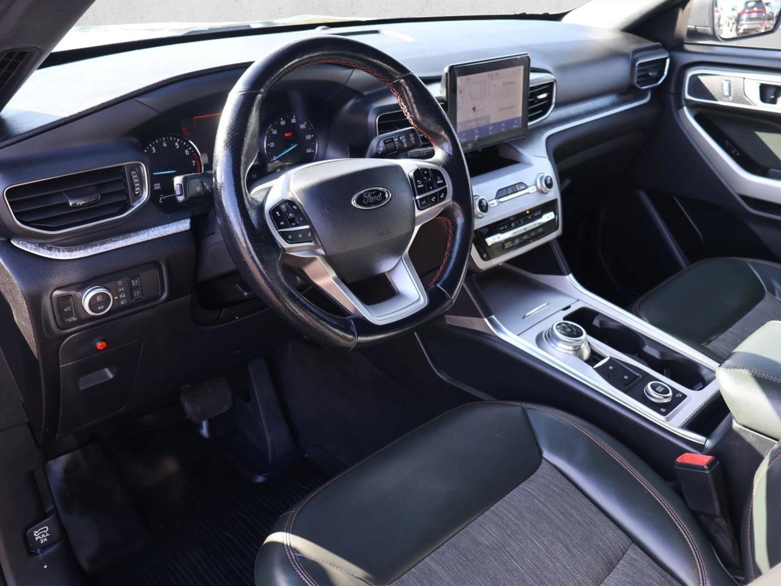Thumbnail: 2022 Ford Explorer - 3