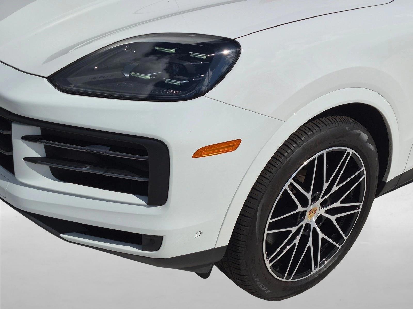 2025 Porsche Cayenne Base - Photo 12