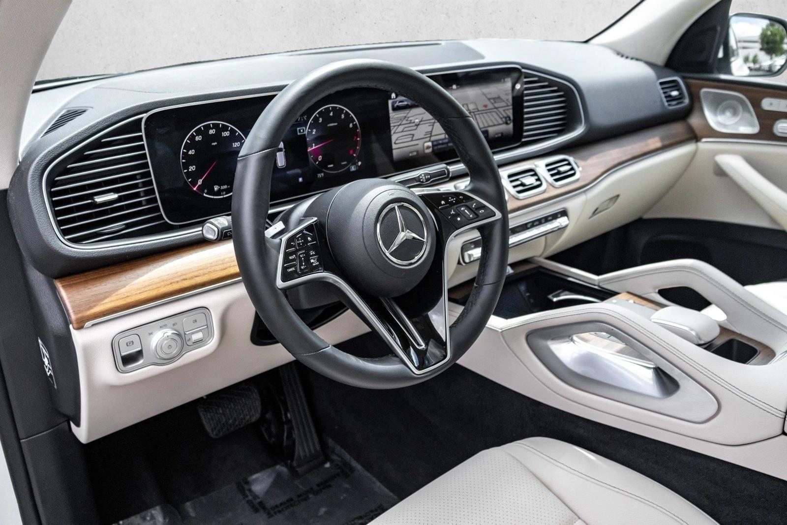 Thumbnail: 2026 Mercedes-Benz GLE - 3