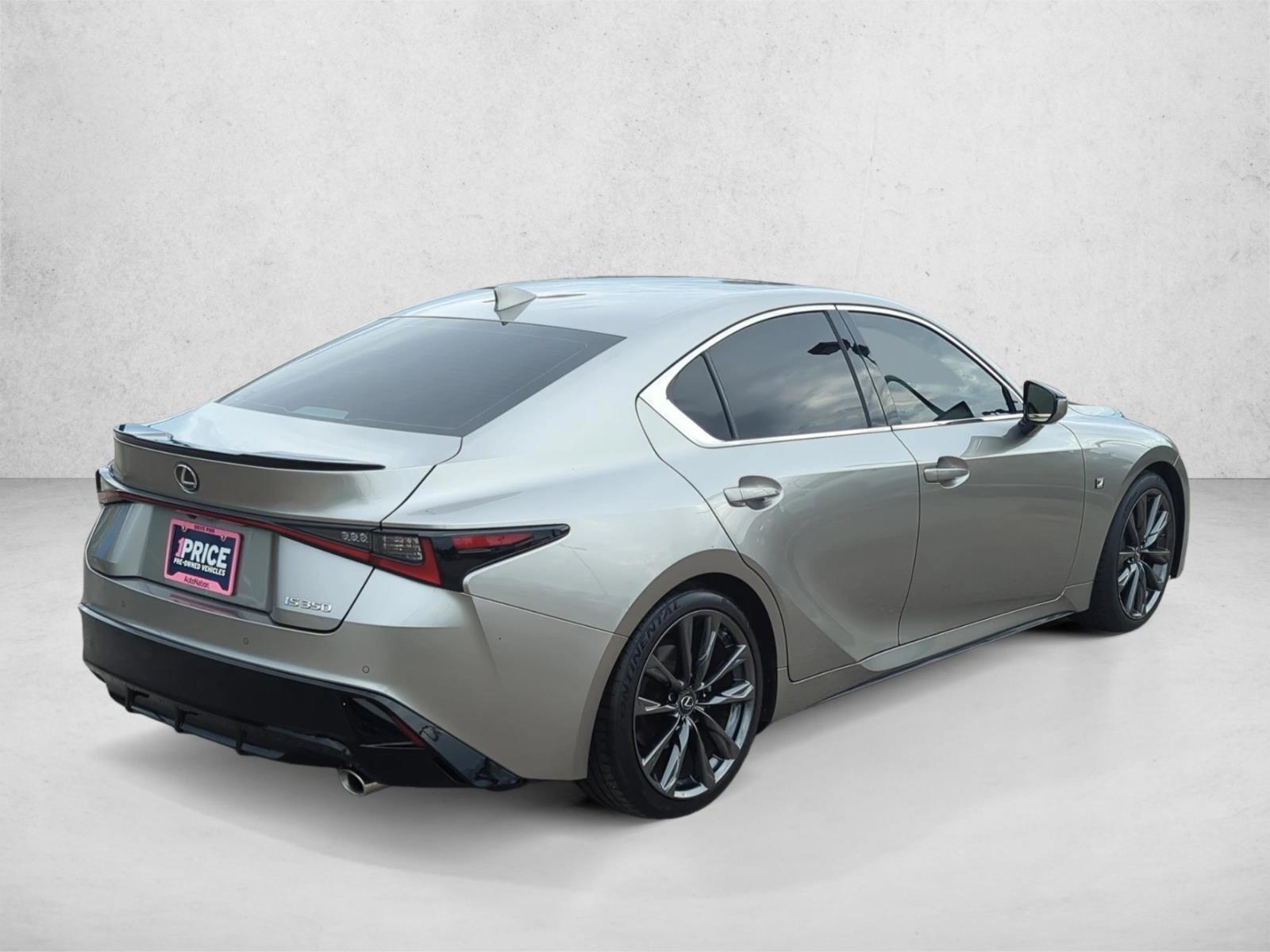 2023 Lexus IS
