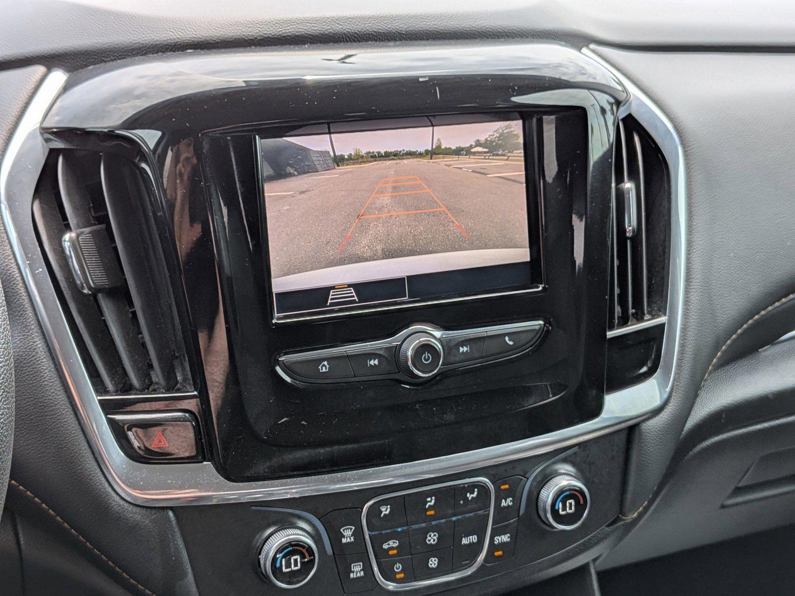 2021 Chevrolet Traverse LS - Photo 14