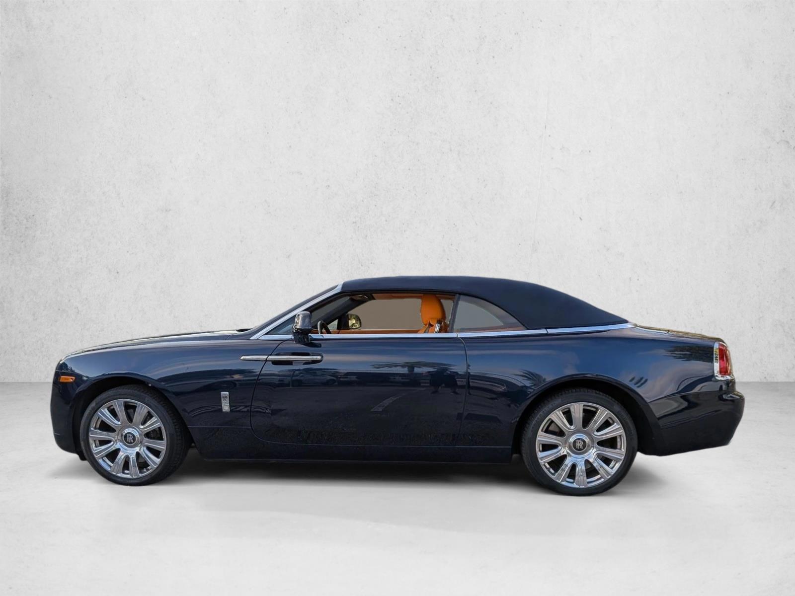 Thumbnail: 2016 Rolls-Royce Dawn - 3