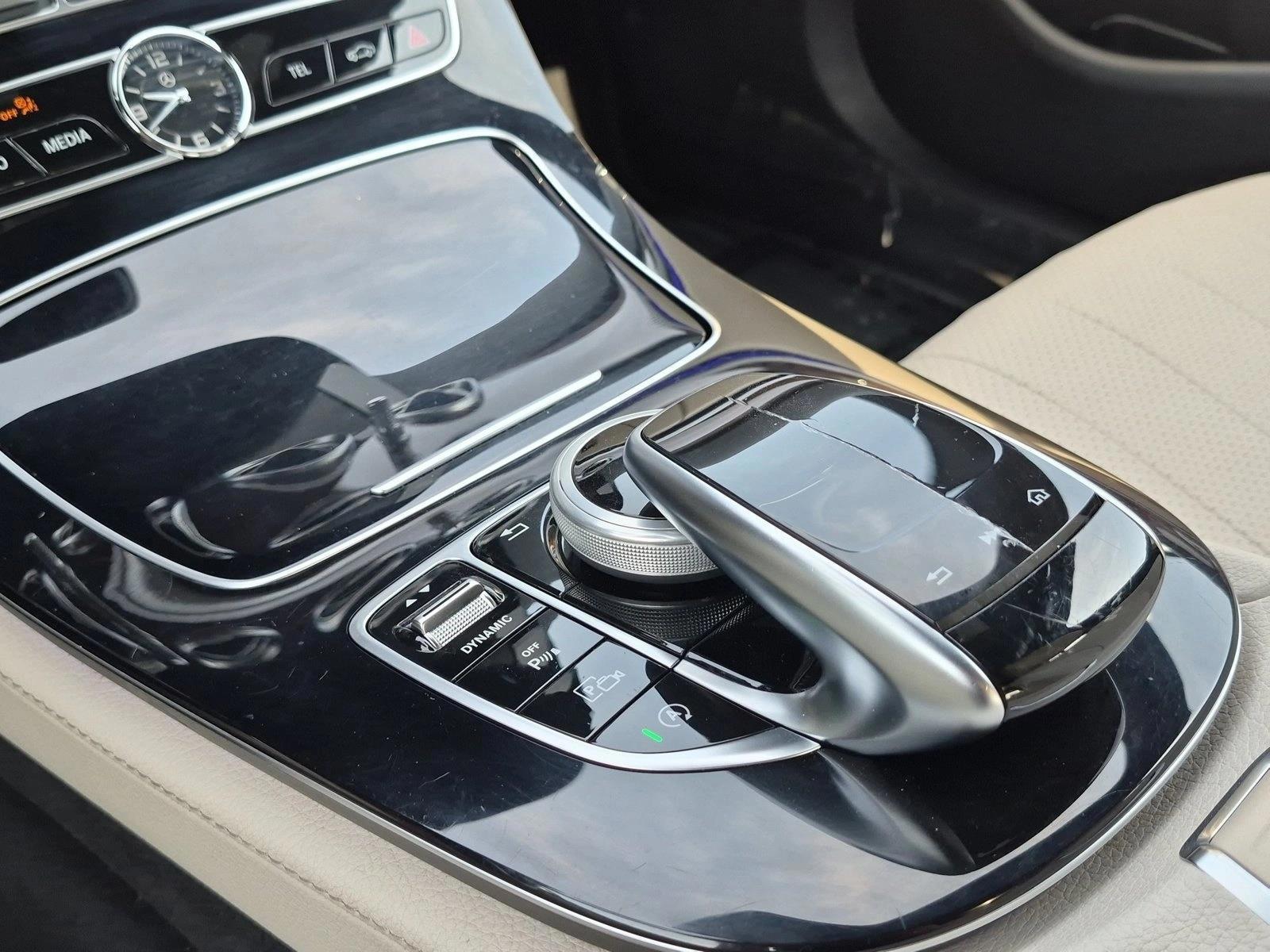 2018 Mercedes-Benz E-Class E300 - Photo 12