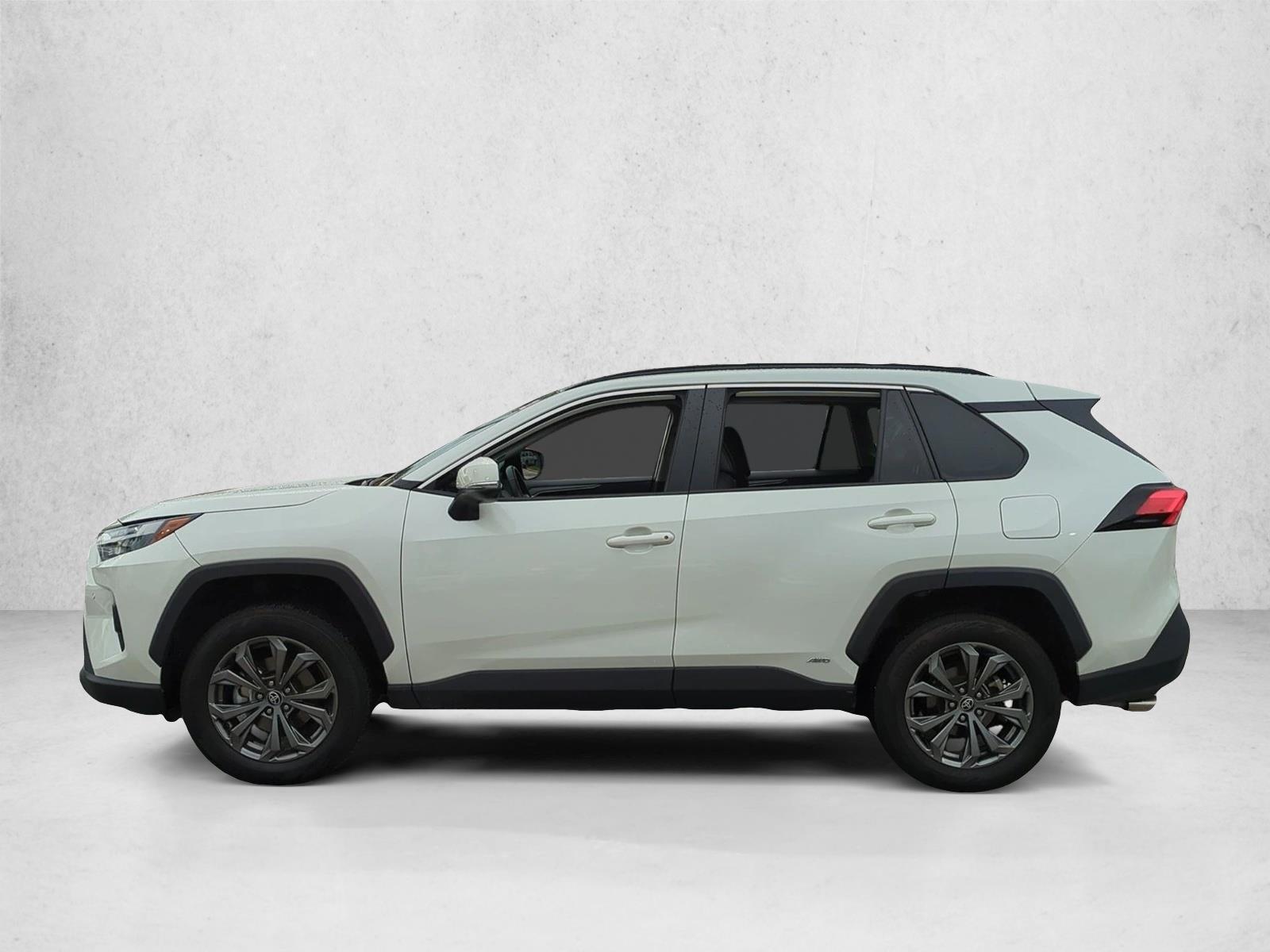 Thumbnail: 2022 Toyota RAV4 - 2