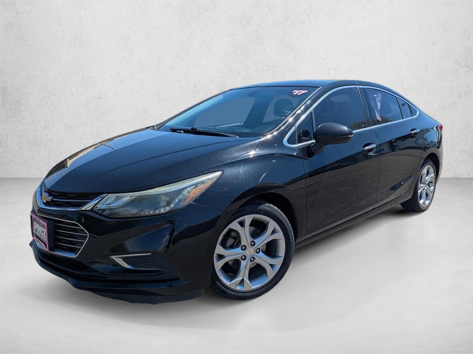 Thumbnail: 2017 Chevrolet Cruze - 1