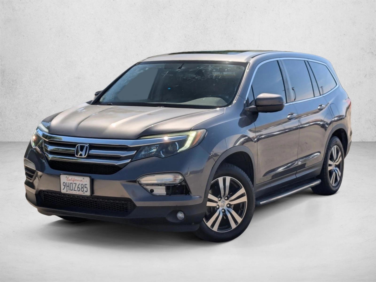 Thumbnail: 2017 Honda Pilot - 1