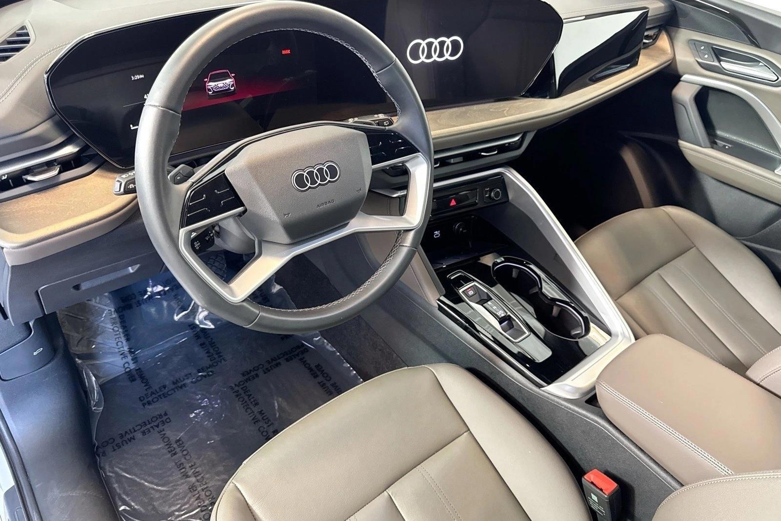 Thumbnail: 2025 Audi Q5 - 3
