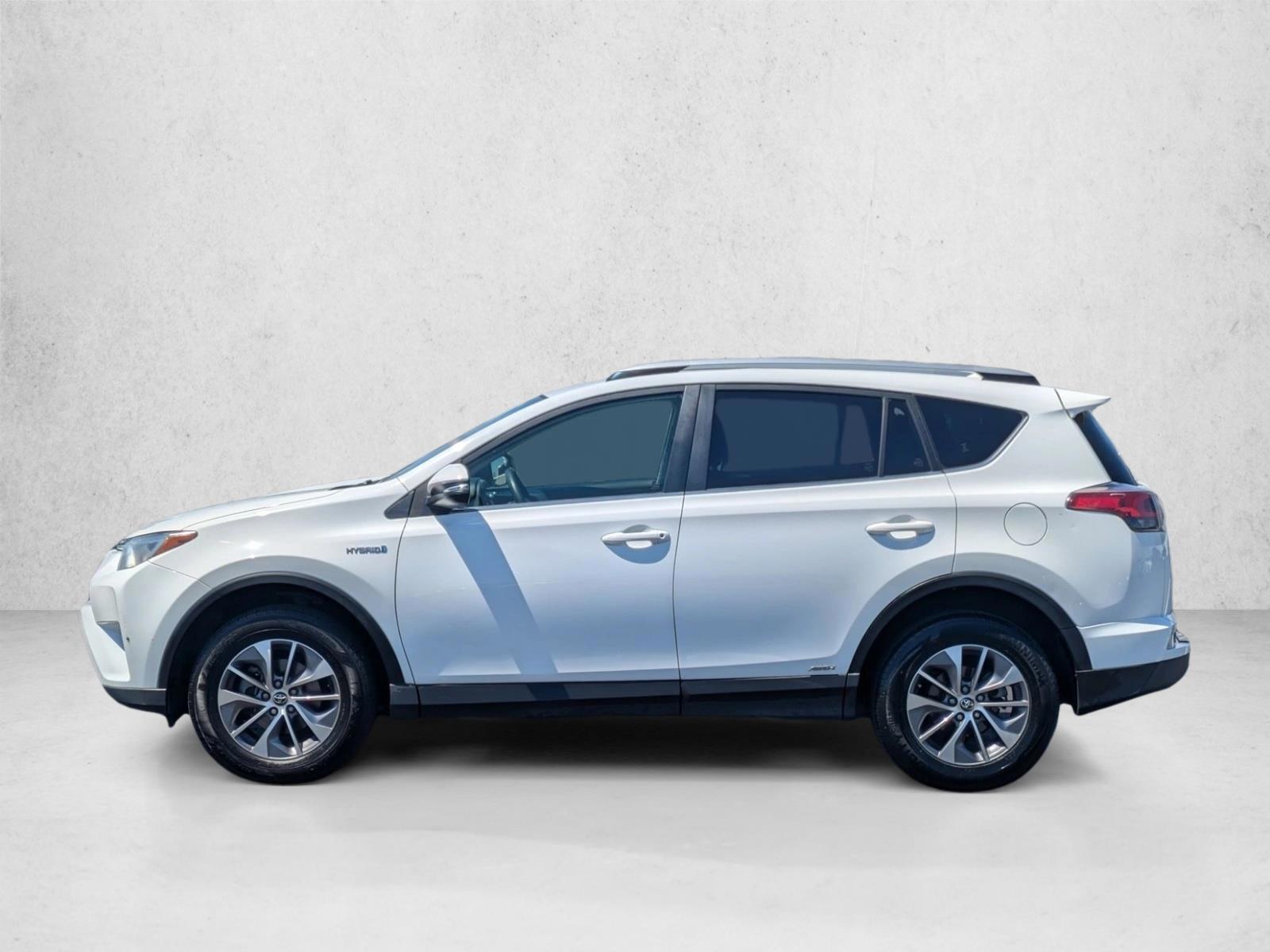 Thumbnail: 2018 Toyota RAV4 - 2