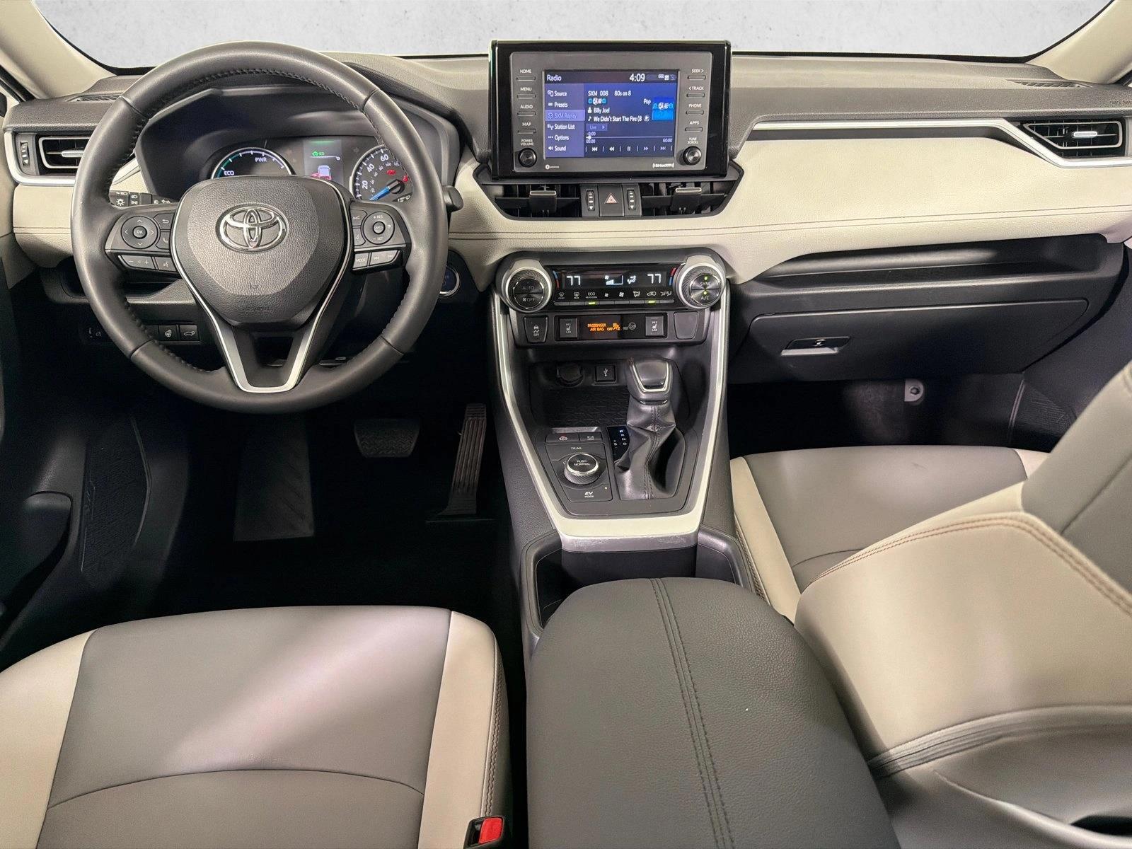 Thumbnail: 2022 Toyota RAV4 - 3