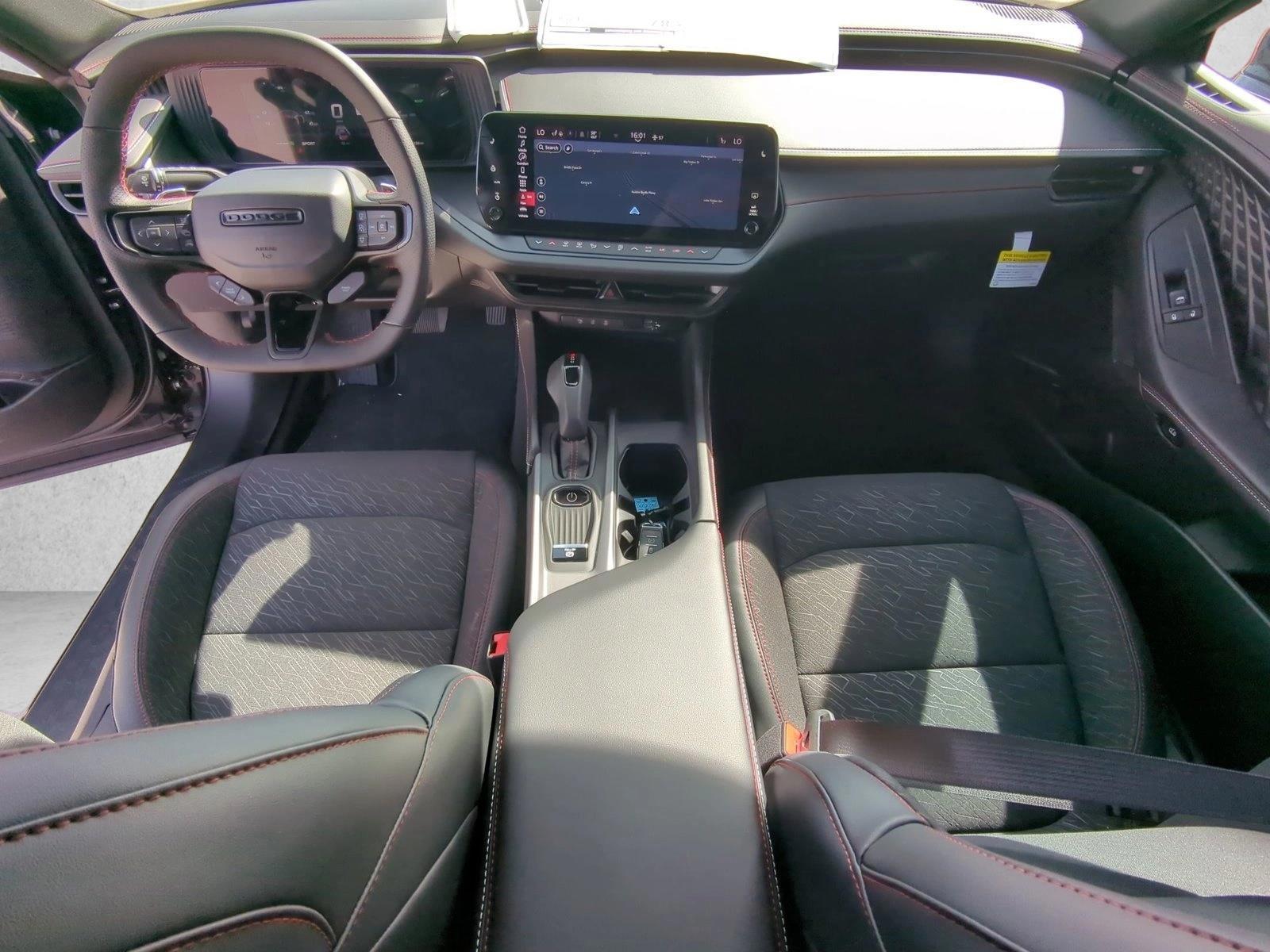 Thumbnail: 2025 Dodge Charger - 4
