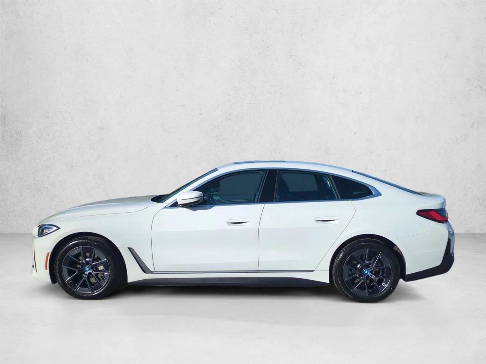 Thumbnail: 2023 BMW i4 - 2
