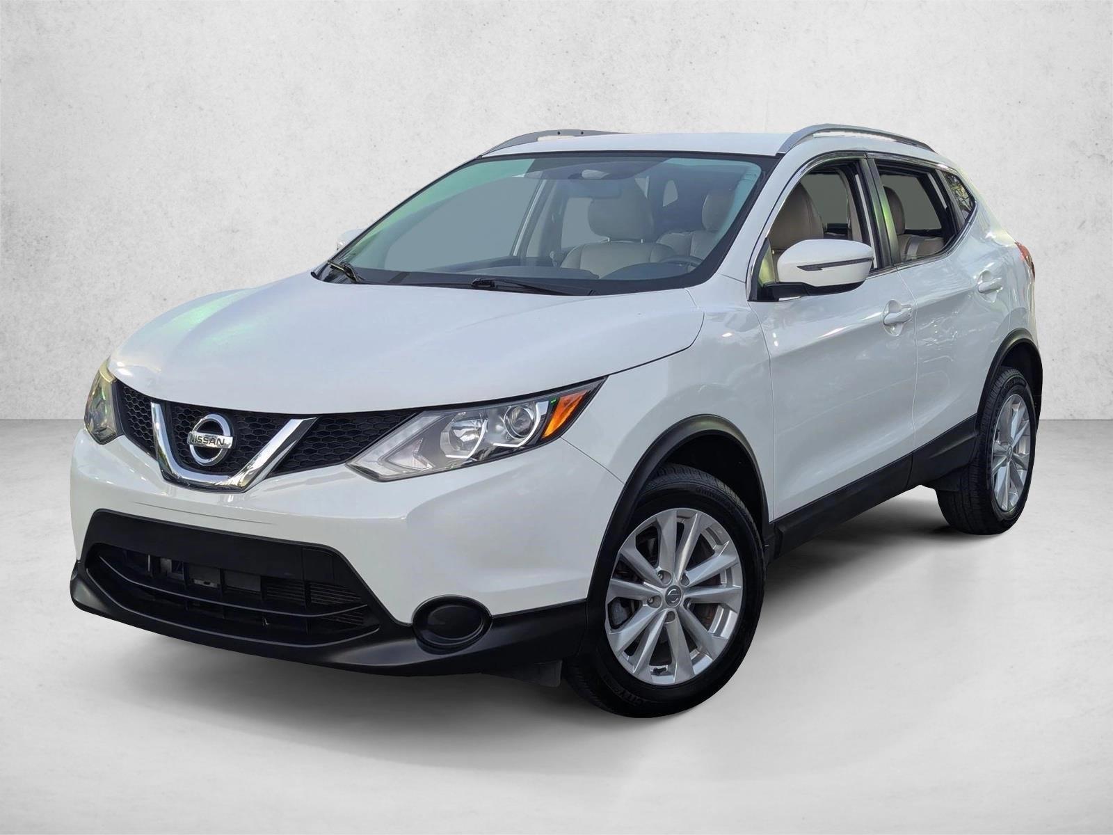 Thumbnail: 2017 Nissan Rogue Sport - 1