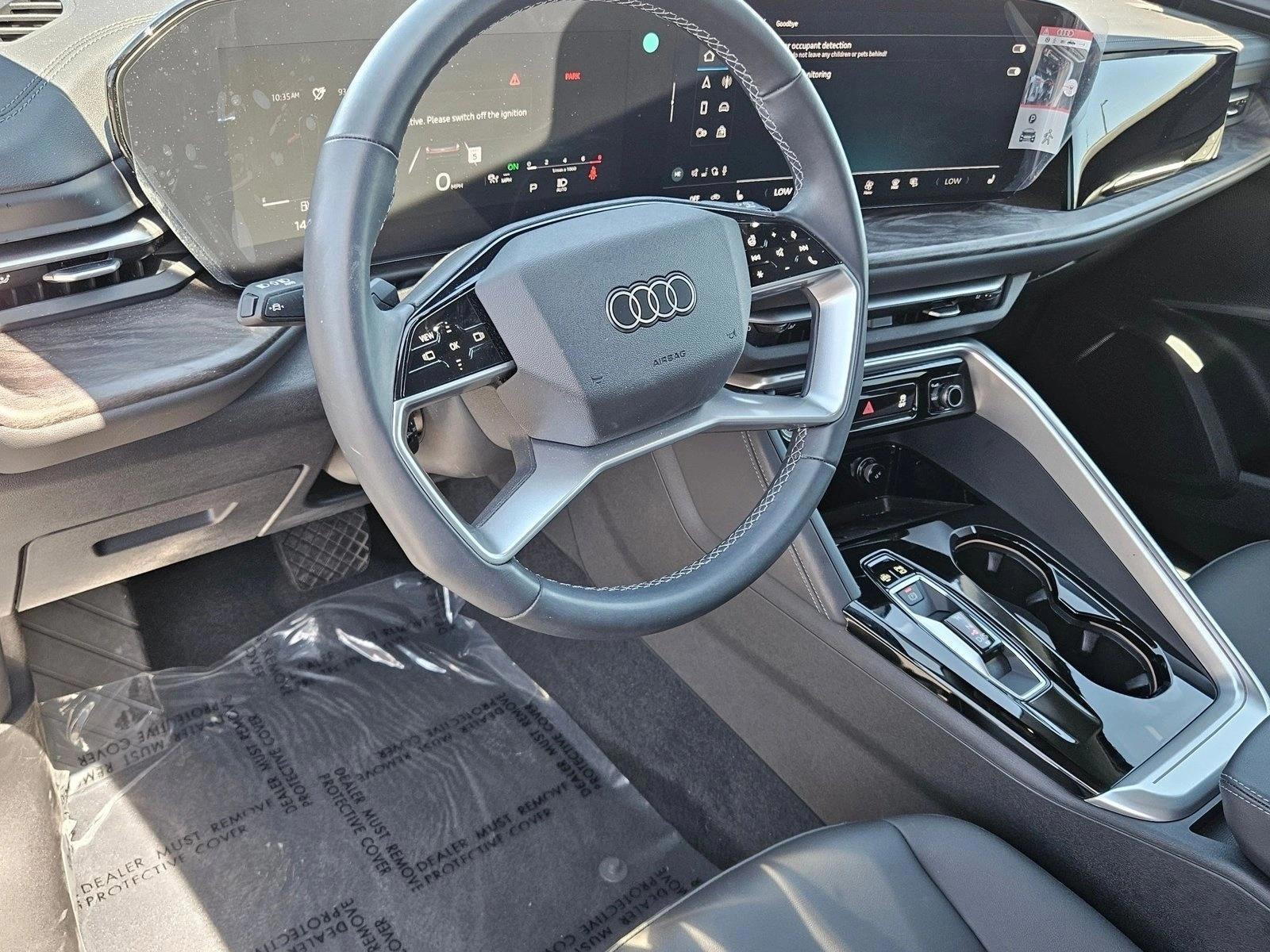 Thumbnail: 2025 Audi Q5 - 3