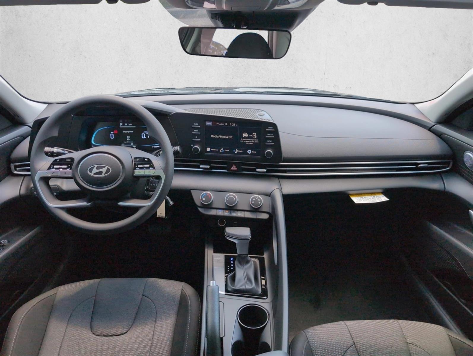 Thumbnail: 2026 Hyundai Elantra - 4