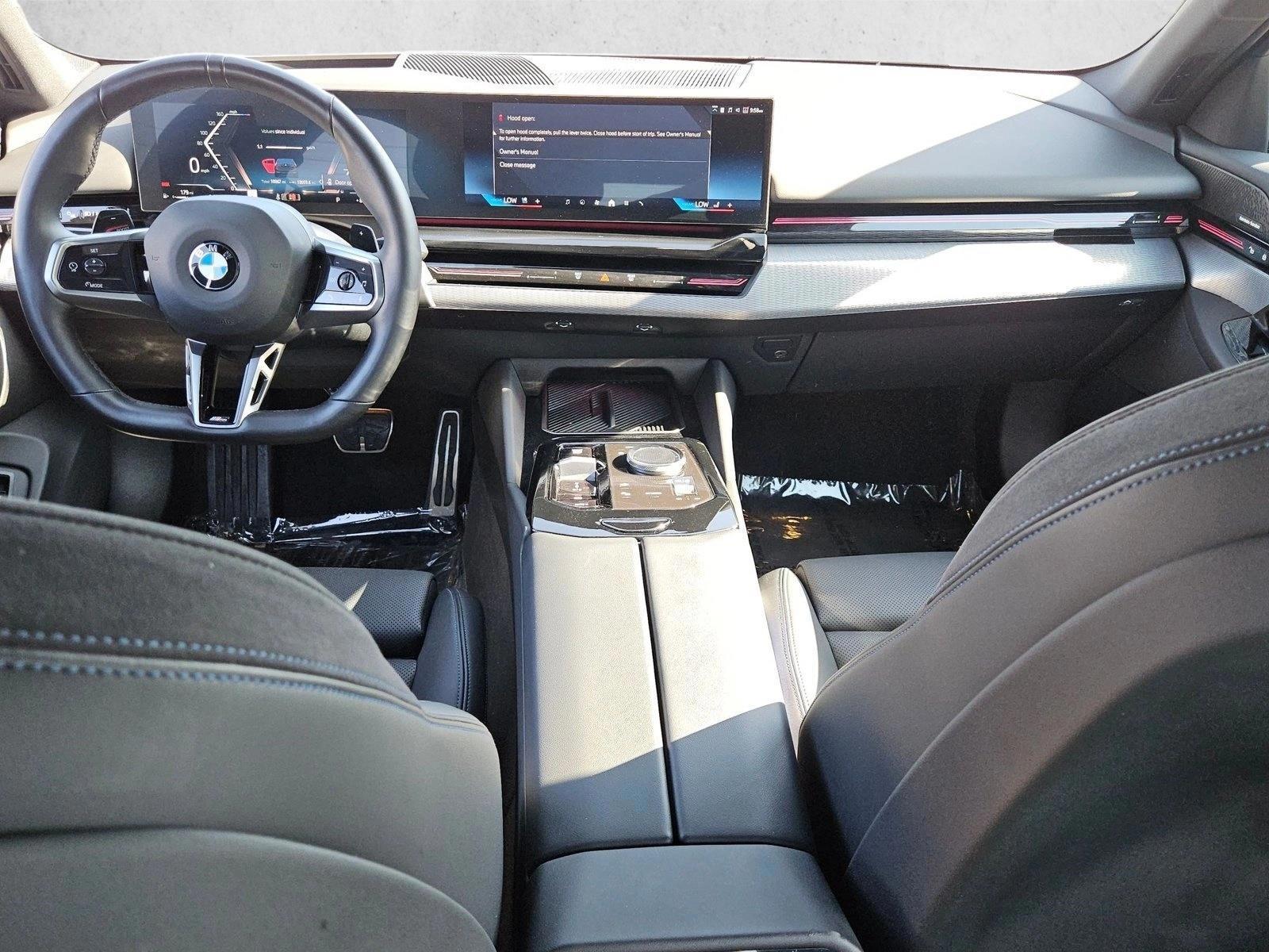 Thumbnail: 2026 BMW 5 Series - 4