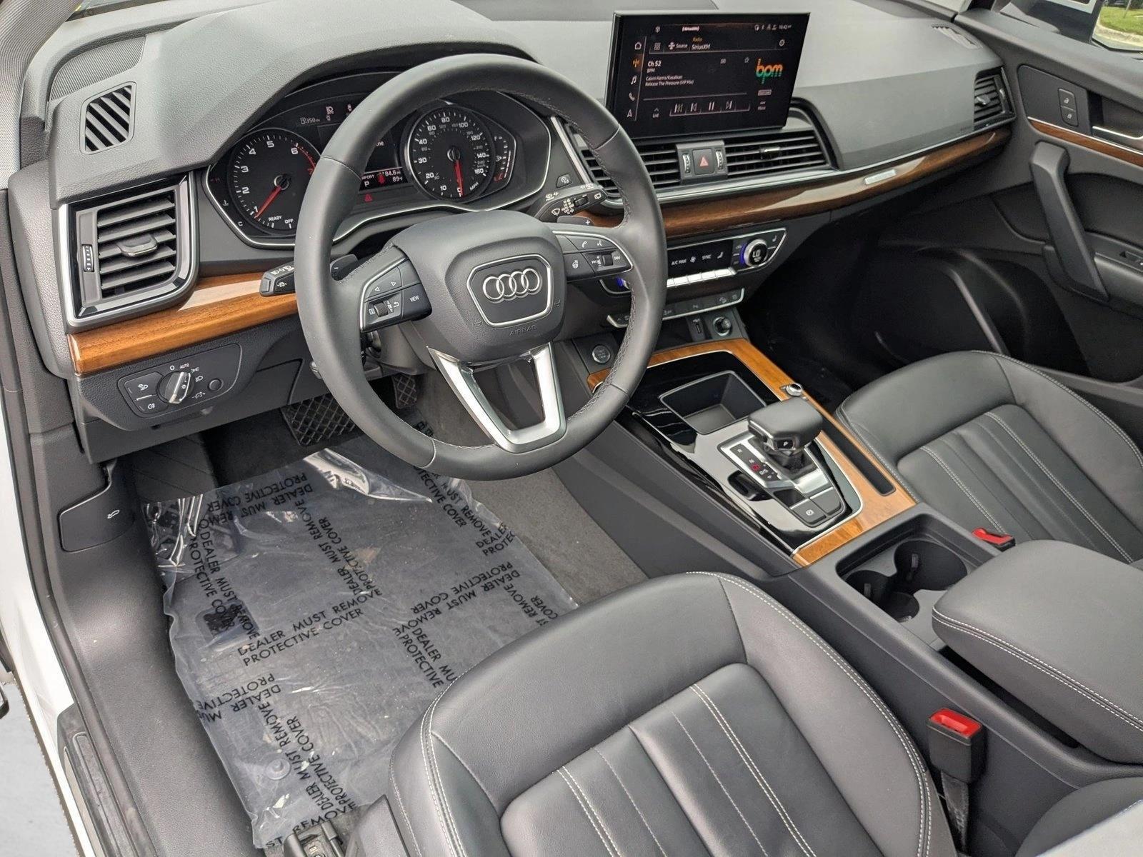 Thumbnail: 2023 Audi Q5 - 3