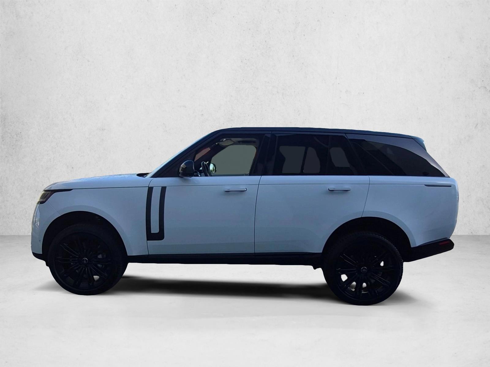 Thumbnail: 2023 Land Rover Range Rover - 2