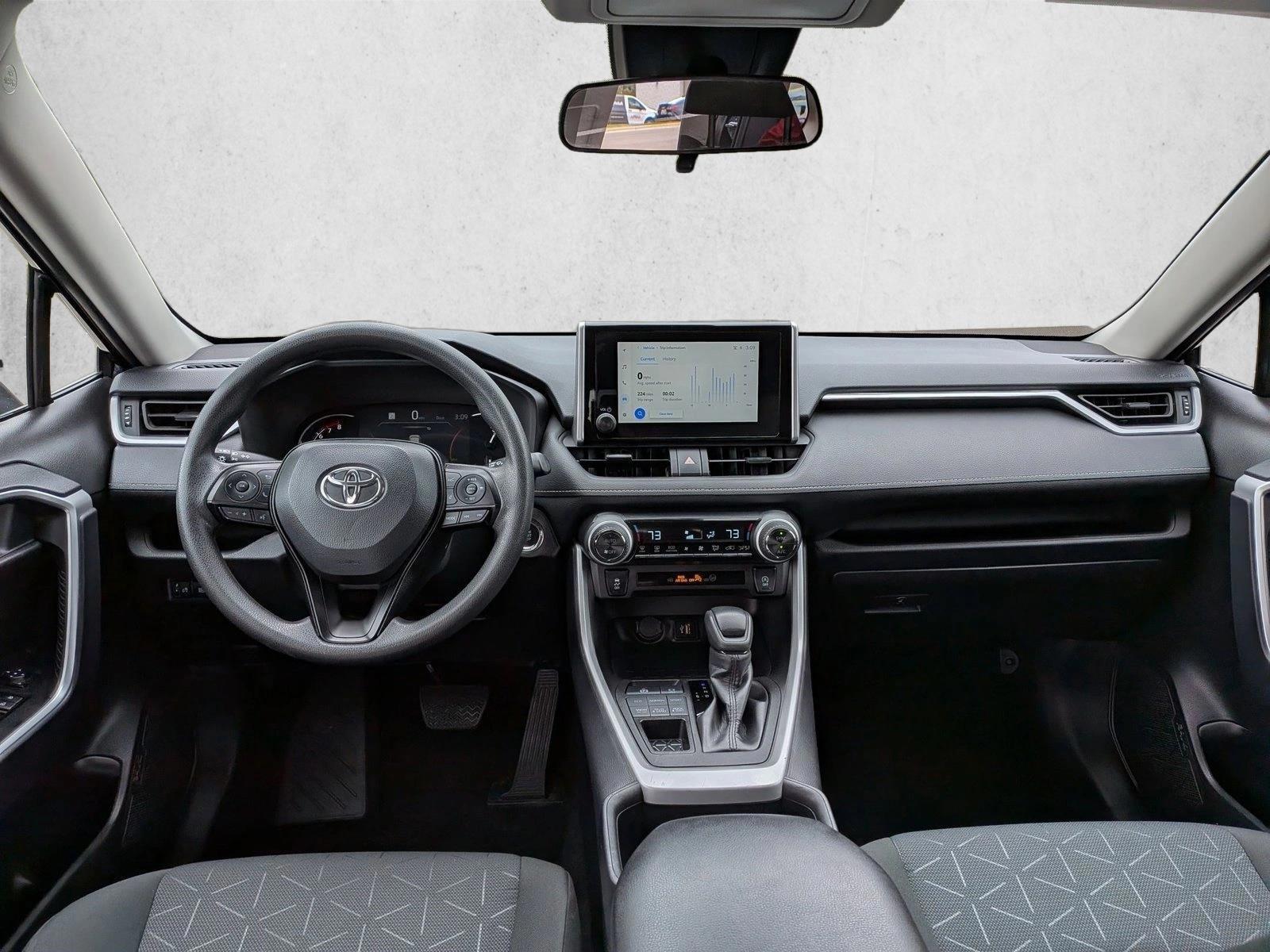 Thumbnail: 2025 Toyota RAV4 - 3