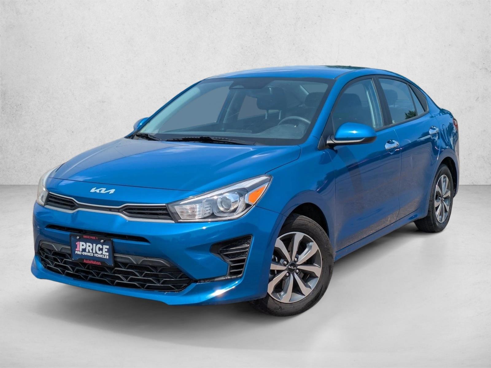 Thumbnail: 2022 Kia Rio - 1
