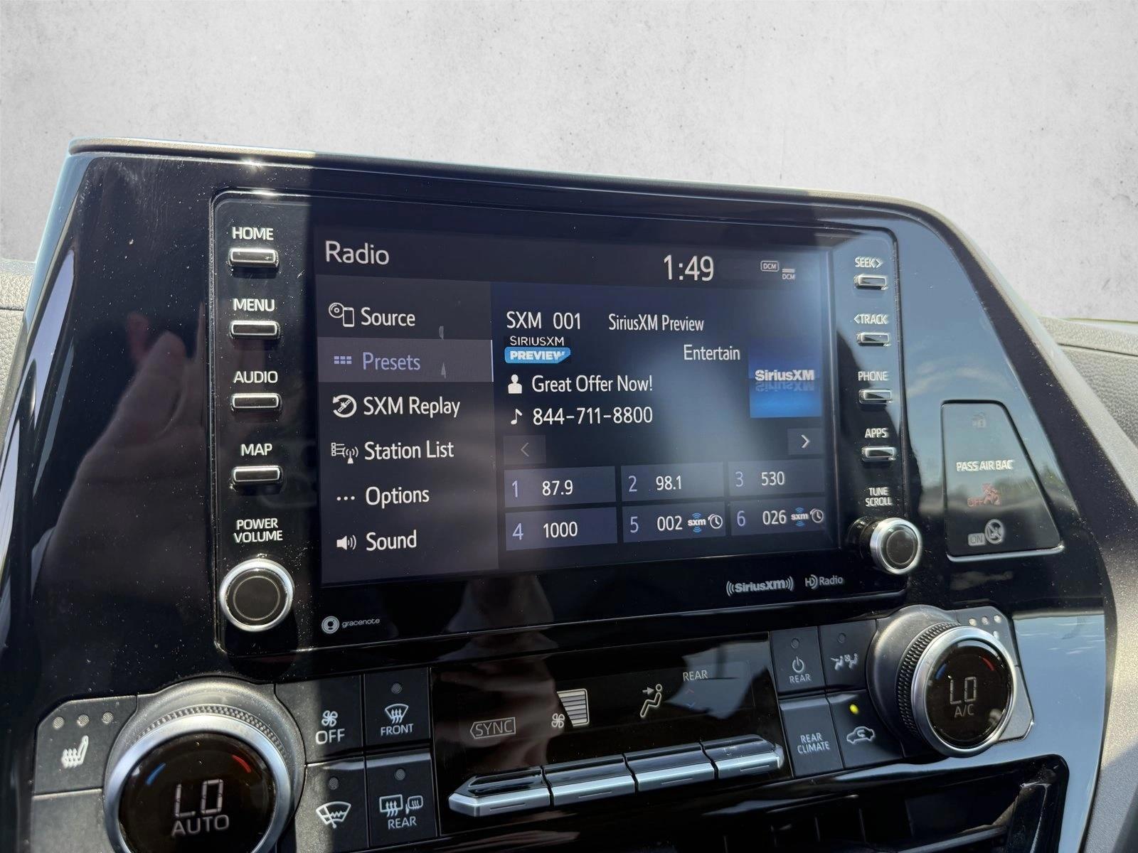 2022 Toyota Highlander XLE - Photo 19