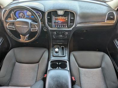 2018 Chrysler 300