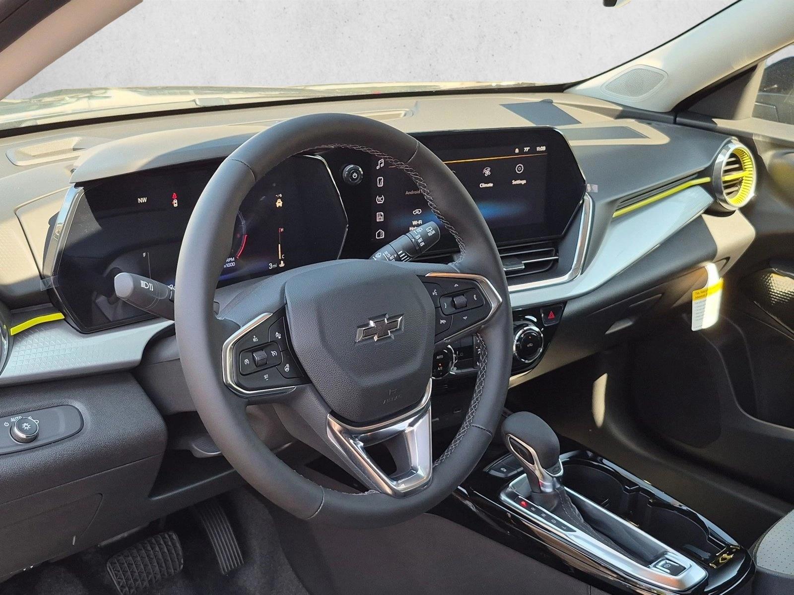 Thumbnail: 2026 Chevrolet Trax - 3