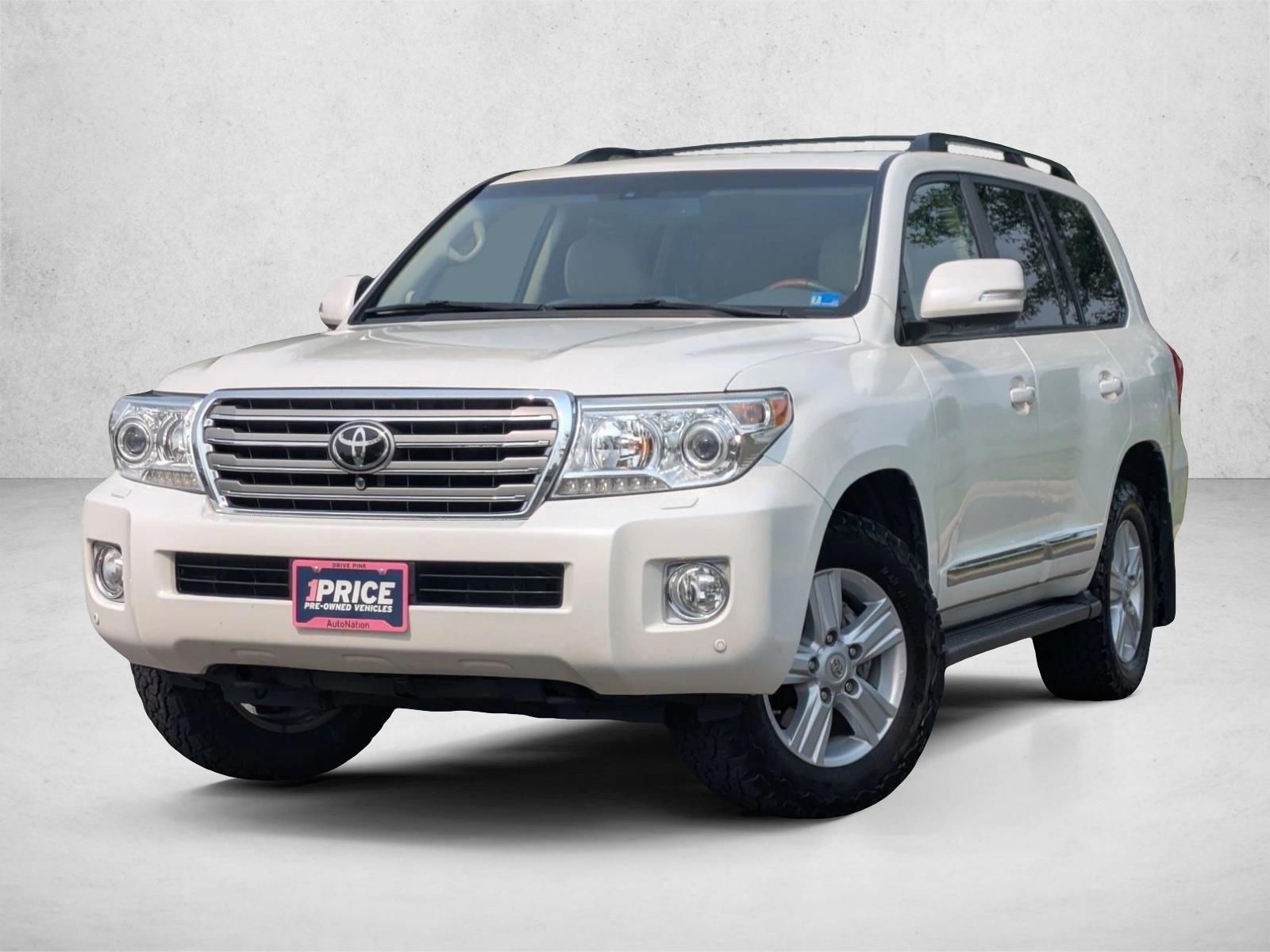 Thumbnail: 2013 Toyota Land Cruiser - 1